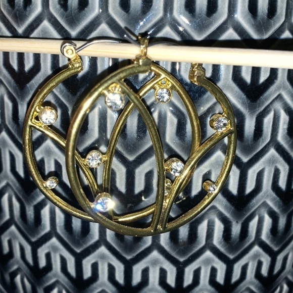 Large Gold and CZ Hoop Earings - Picture 7 of 13